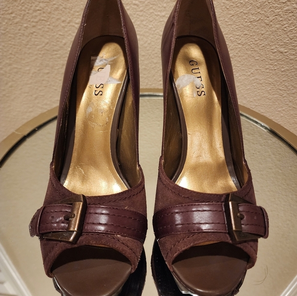 GUESS Brown Leather Heels Size 8.5M - Picture 3 of 7